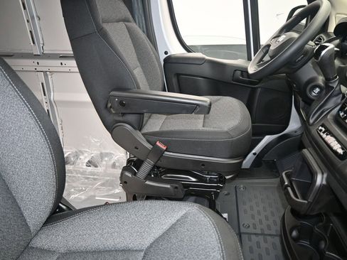 Used 2025 RAM ProMaster 1500 image 37