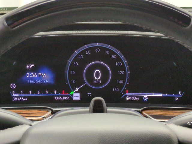 Certified 2023 Cadillac Escalade Premium Luxury AWD/4WD image 13