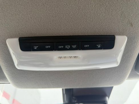 Certified 2025 Nissan Versa SV w/ Trunk Package image 23