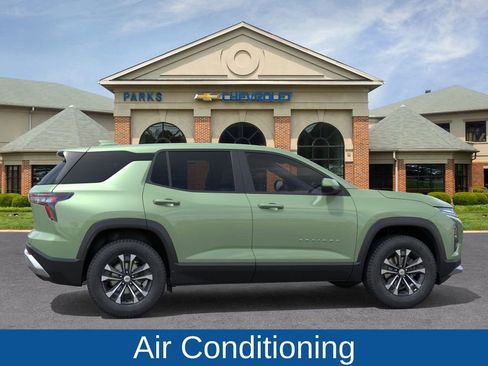 New 2026 Chevrolet Equinox LT image 6