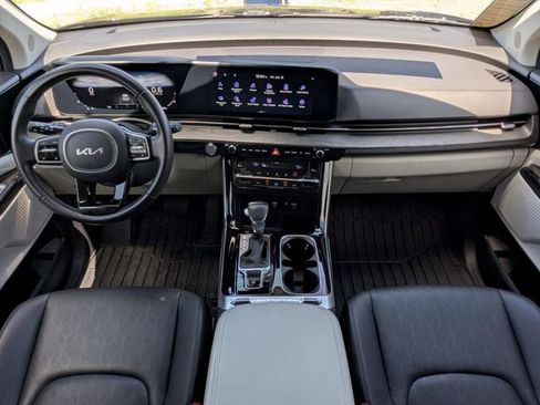 Certified 2024 Kia Carnival SX FWD image 23