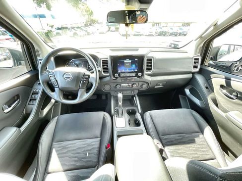 Used 2024 Nissan Frontier SV w/ SV Convenience Package RWD image 15