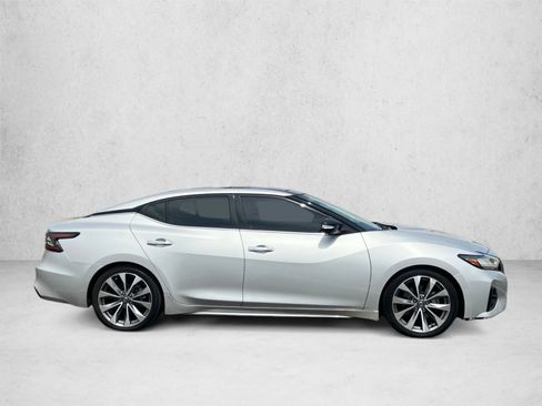 Used 2020 Nissan Maxima Platinum w/ Sport Mat Group FWD image 4