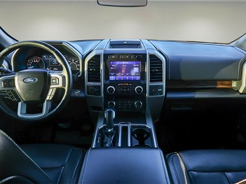 Used 2019 Ford F150 Lariat w/ Equipment Group 502A Luxury image 9