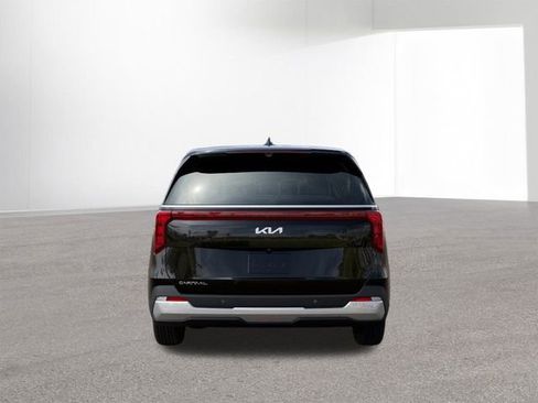 New 2026 Kia Carnival EX image 5