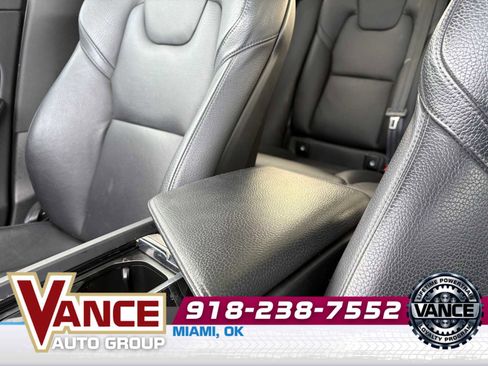 Used 2018 Volvo XC60 T6 Inscription w/ Advanced Package image 34