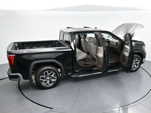 Used 2023 GMC Sierra 1500 SLT w/ SLT Convenience Package AWD/4WD image 43