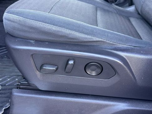 Used 2024 Chevrolet Silverado 2500 LT image 18