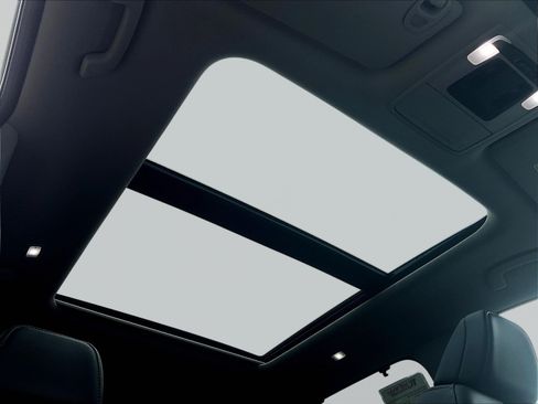 Used 2025 Honda Pilot Touring image 28