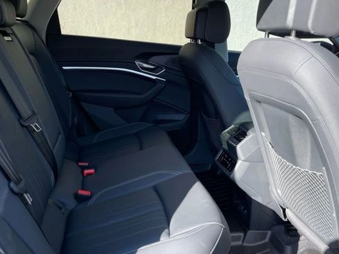 Used 2022 Audi e-tron Premium image 49