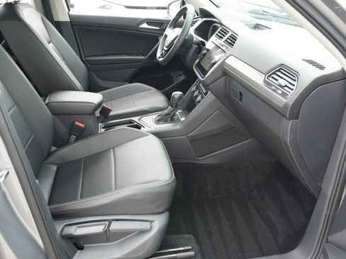 Used 2021 Volkswagen Tiguan SEL w/ 3-Row Tiguan MDO Package FWD image 14