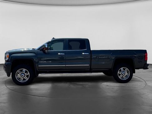 Used 2017 GMC Sierra 3500 Denali w/ Duramax Plus Package AWD/4WD image 6