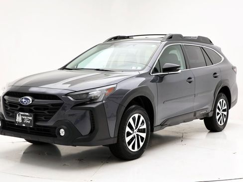 Used 2024 Subaru Outback Premium AWD/4WD image 2