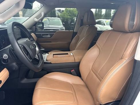 Certified 2025 INFINITI QX80 Sensory w/ Exterior Package AWD/4WD image 5