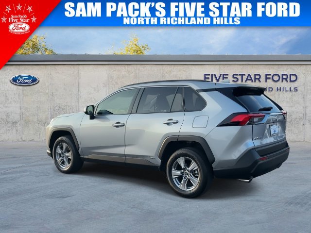 Used 2025 Toyota RAV4 XLE w/ Convenience Package AWD/4WD image 7