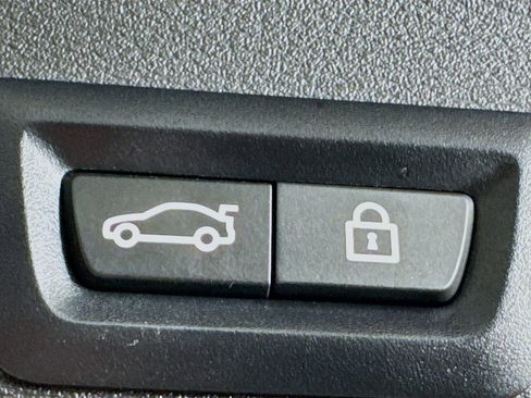 Used 2021 BMW X1 sDrive28i w/ M Sport Package image 33