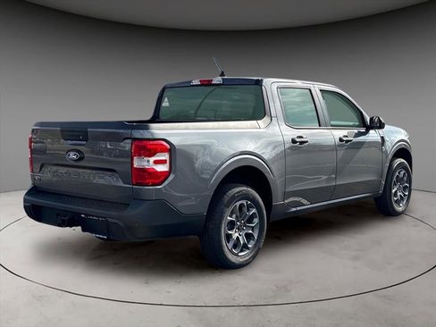 New 2025 Ford Maverick XLT w/ XLT Luxury Package image 9