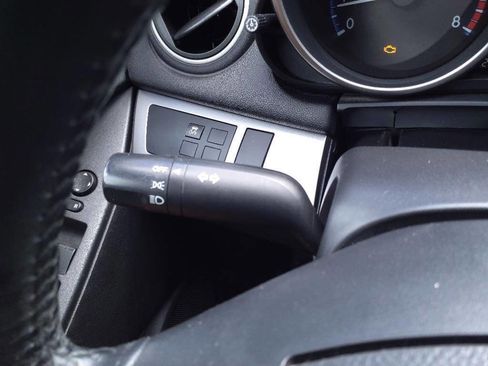 Used 2012 MAZDA MAZDA3 i Grand Touring image 16