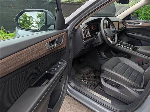 Certified 2025 Volkswagen Atlas SEL AWD/4WD image 30