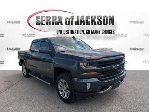 Used 2018 Chevrolet Silverado 1500 LT w/ All Star Edition image 2