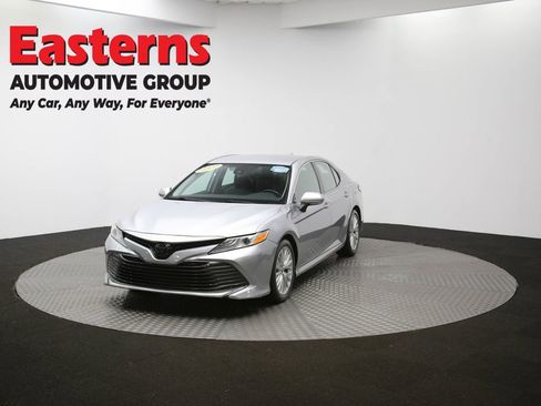 Used 2019 Toyota Camry XLE image 48