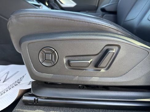 Used 2024 Audi Q3 2.0T Premium image 26