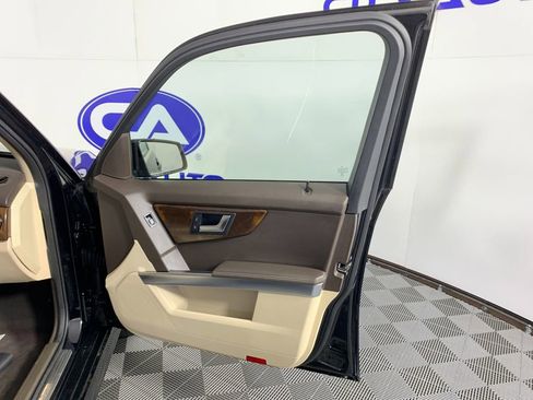 Used 2015 Mercedes-Benz GLK 350 2WD image 37