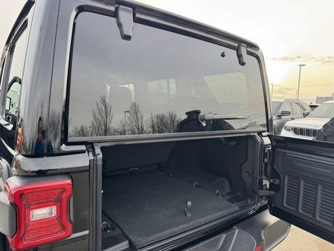 New 2026 Jeep Wrangler Unlimited Rubicon image 33