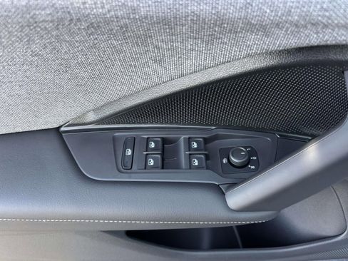 New 2026 Volkswagen Tiguan S image 13