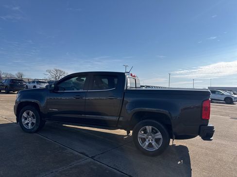 Used 2018 Chevrolet Colorado LT w/ LT Convenience Package image 11