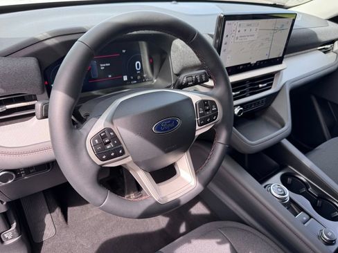 New 2026 Ford Explorer Active AWD/4WD image 28