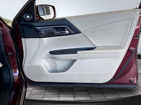 Used 2016 Honda Accord EX-L image 25