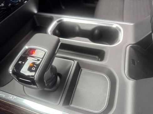 New 2026 GMC Sierra 1500 Elevation image 19