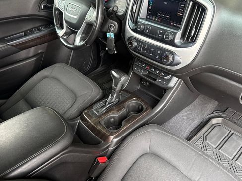 Used 2020 GMC Canyon SLE w/ Elevation Edition AWD/4WD image 17