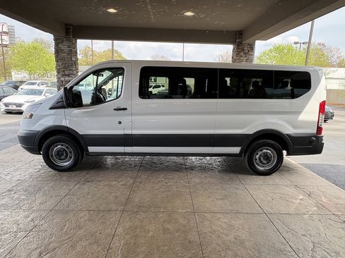 Used 2017 Ford Transit 350 XL image 8