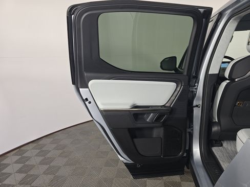 Used 2023 Rivian R1T Adventure AWD/4WD image 17
