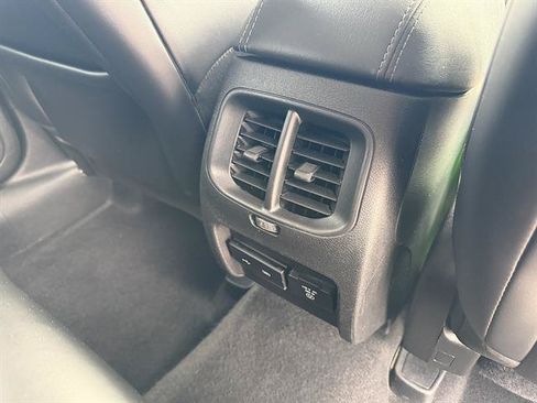 Used 2019 Jeep Cherokee Limited w/ Luxury Group AWD/4WD image 19