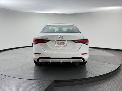 Used 2025 Nissan Sentra S FWD image 7