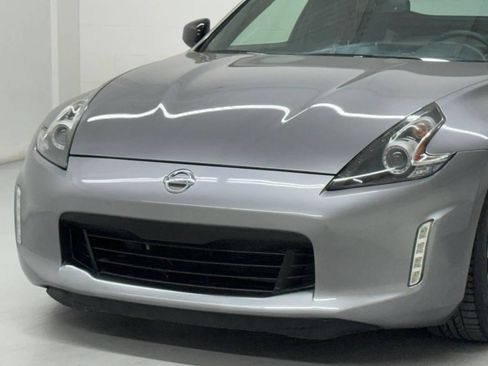 Used 2019 Nissan 370Z Touring Sport RWD image 33