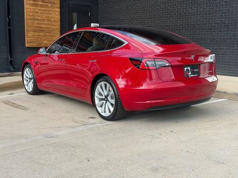 Used 2018 Tesla Model 3 Long Range AWD/4WD image 11