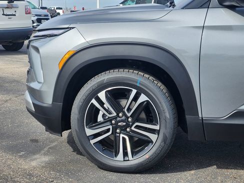 New 2026 Chevrolet TrailBlazer LT w/ Convenience Package FWD image 8