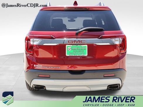 Used 2020 GMC Acadia SLT w/ Driver Alert Package II FWD image 4