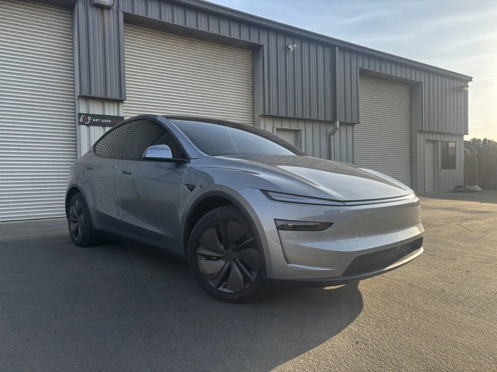 Used 2026 Tesla Model Y AWD image 4