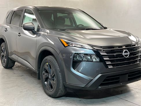 New 2026 Nissan Rogue SV FWD image 7
