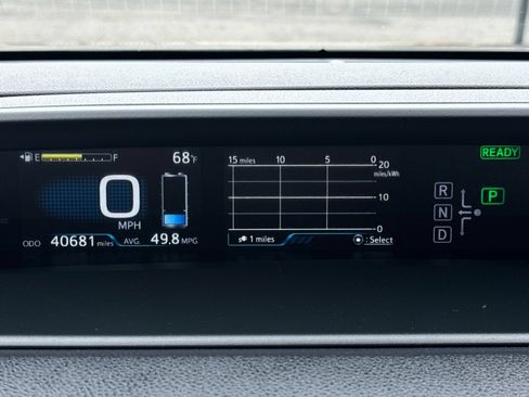 Used 2018 Toyota Prius Prime Plus FWD image 25