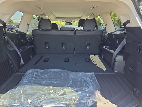 New 2025 Subaru Ascent Limited w/ Popular Package #1 image 13