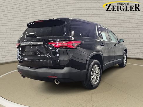 Used 2023 Chevrolet Traverse LT AWD/4WD image 5