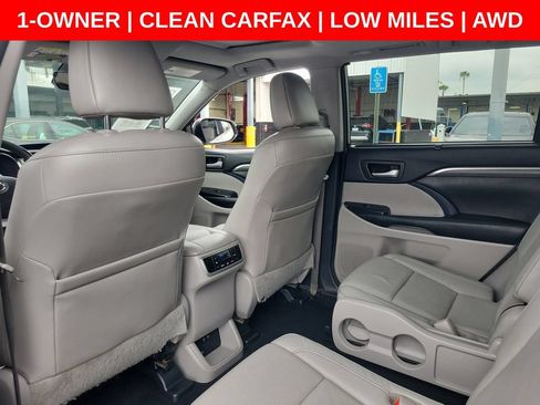 Used 2017 Toyota Highlander Limited w/ Carpet Mat Package AWD/4WD image 20