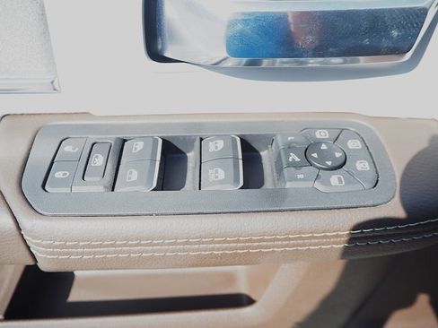 New 2025 RAM 3500 Laramie image 27