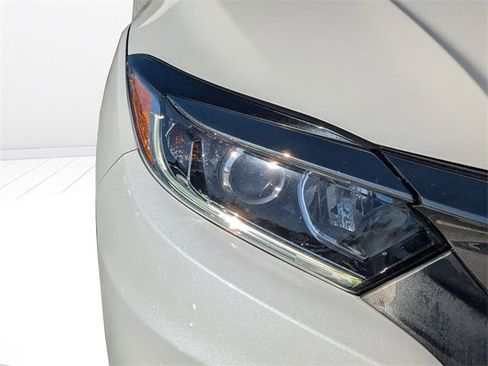 Used 2021 Honda HR-V LX image 9